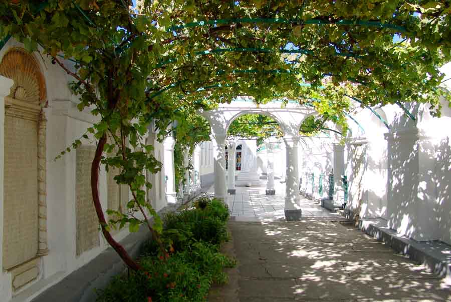 Мраморный дворик