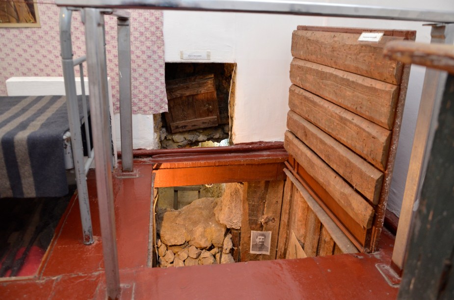 Потайной подвал