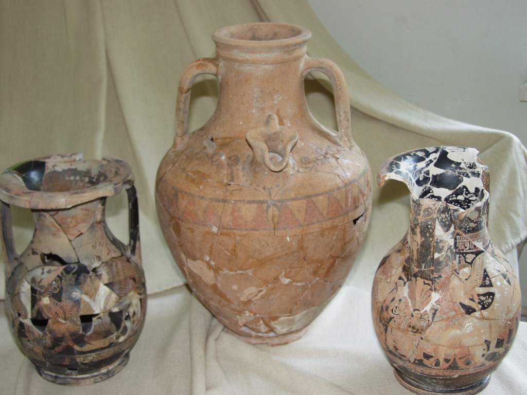 Амфора-гибрид IV века до н. э. Феодосия